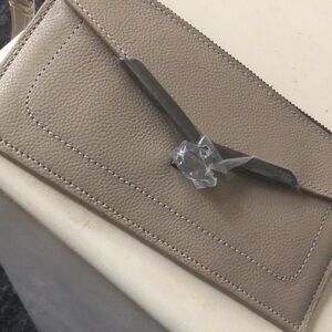 NWOT botkier - Stylish Leather Tan Wristlet Clutch